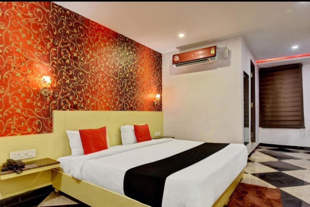 Citi Club Hotel Kanpur Exterior photo