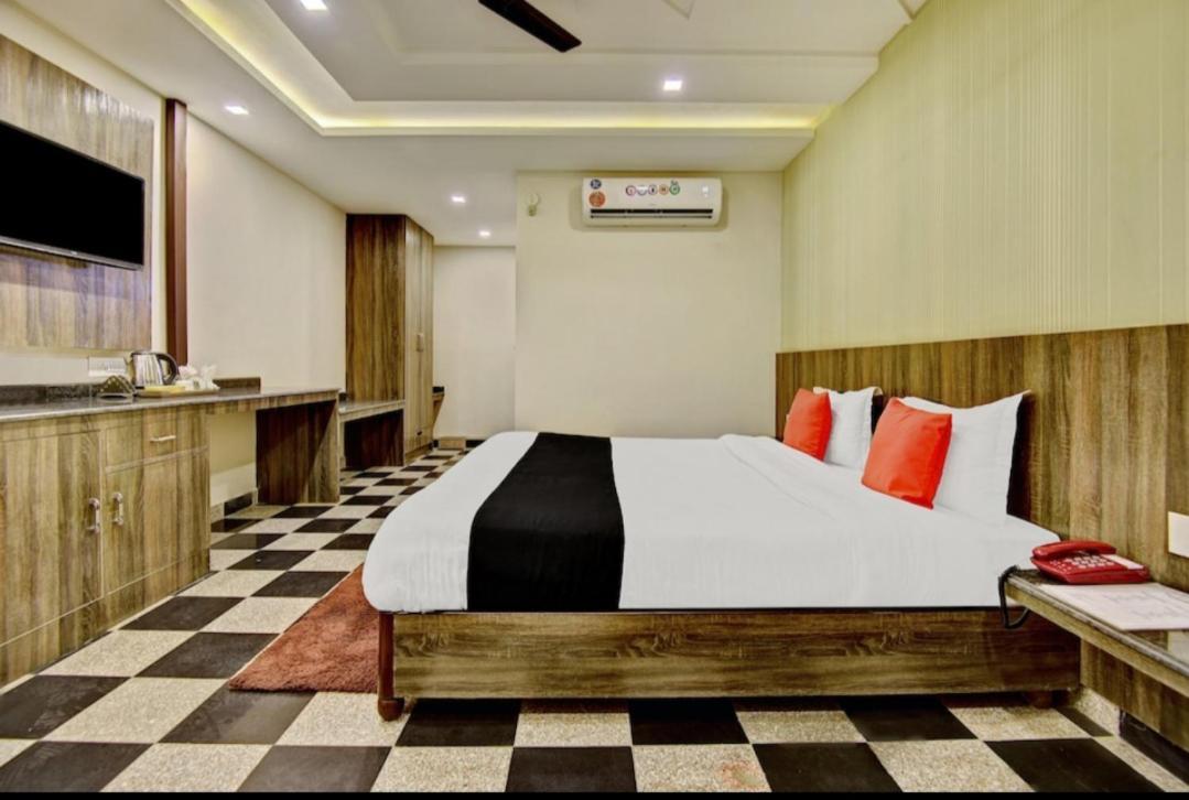 Citi Club Hotel Kanpur Exterior photo